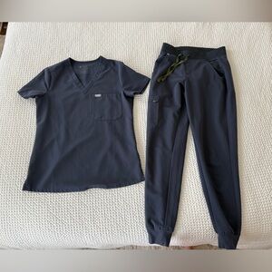 Figs Zamora Joggers Pants with One Pocket Top XS Navy Blue Scrub Set